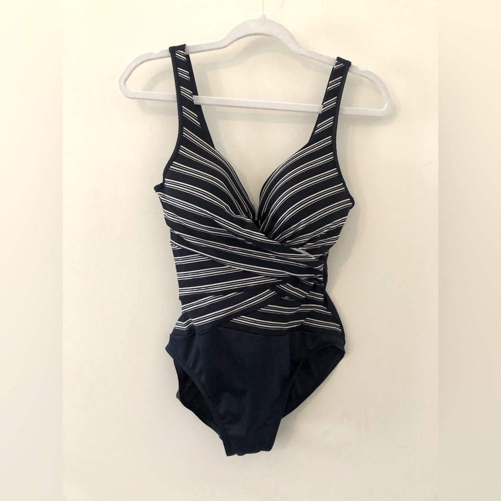 Miraclesuit, navy/white, EUC